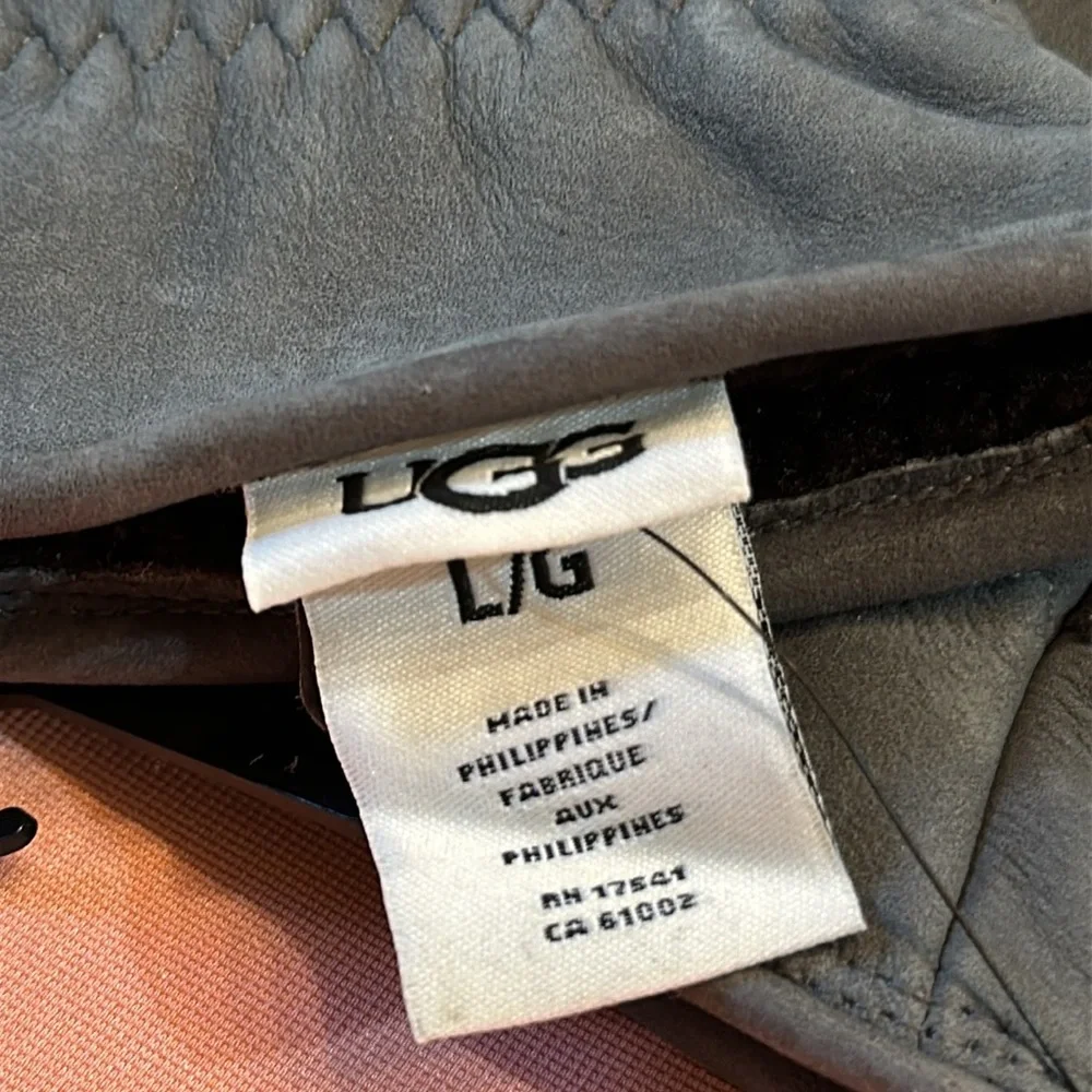 New UGG Leather/Faux Fur Lining Gloves. Gray. Size L.